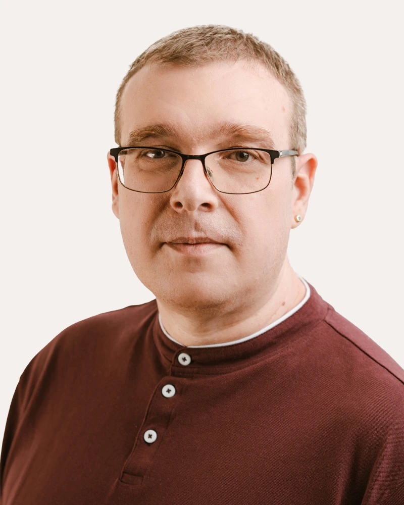 Adam Porkolab, author portrait